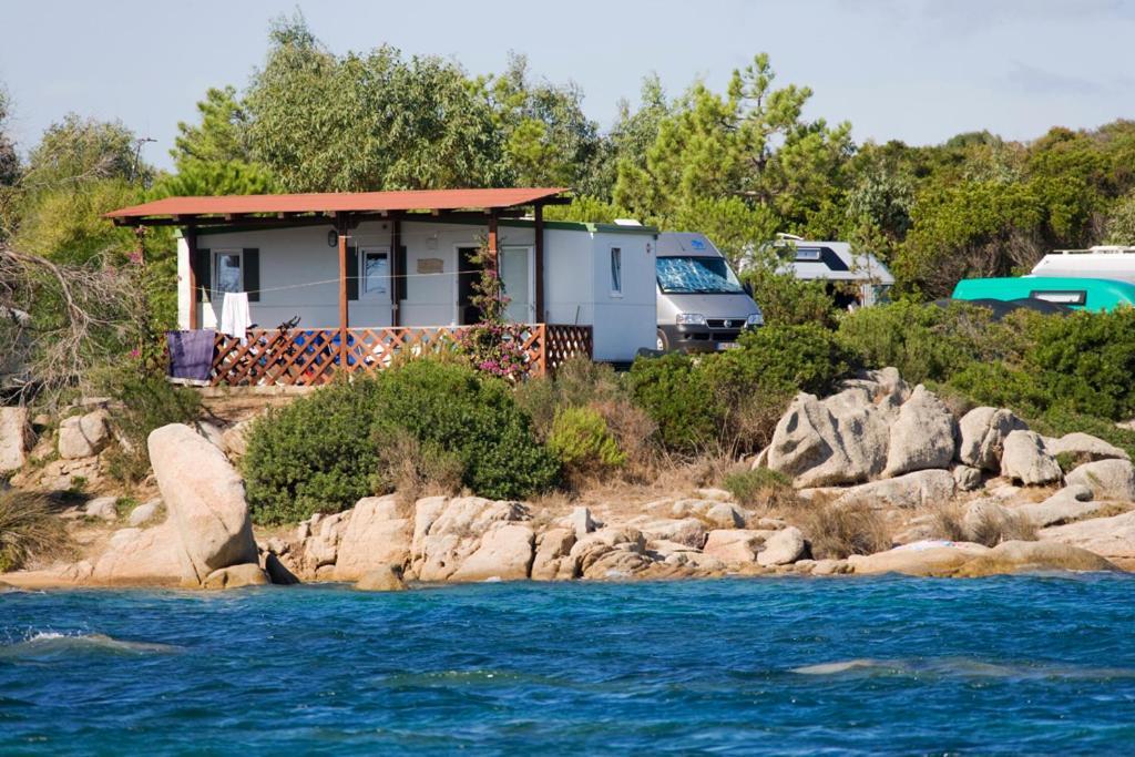 ホテル Camping Baia Saraceno パラーウ 部屋 写真