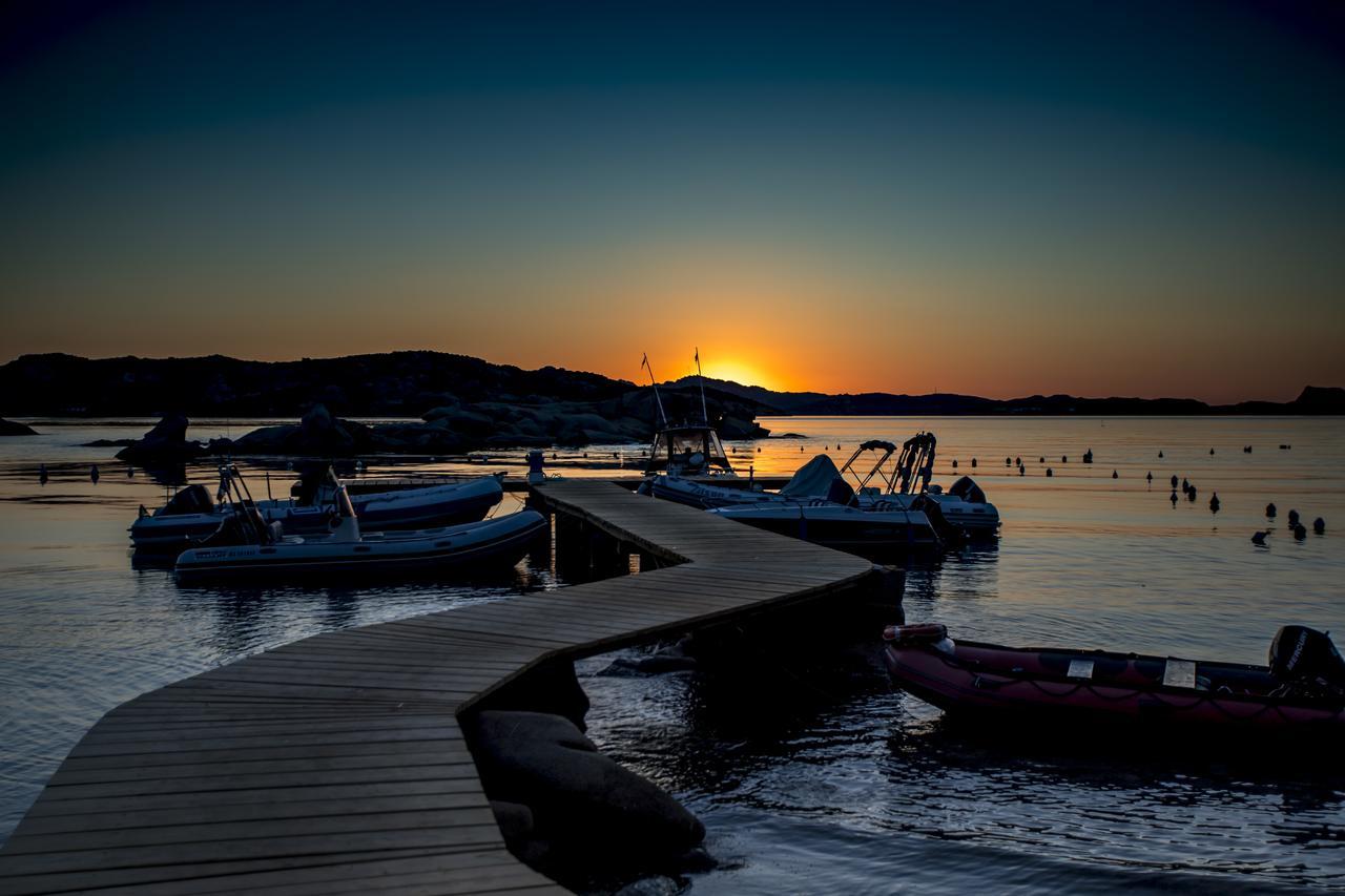 ホテル Camping Baia Saraceno パラーウ エクステリア 写真